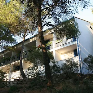 Hotel Sali 3*, Sali Croazia